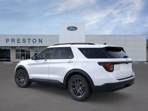 New 2026 Ford Explorer ST-Line w/ ST-Line Street Pack image 4