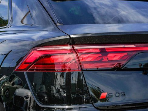 New 2026 Audi SQ8 Prestige AWD/4WD image 9