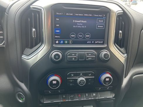 Used 2022 Chevrolet Silverado 1500 LT image 25