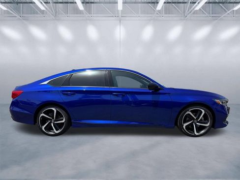 Used 2022 Honda Accord Sport image 3