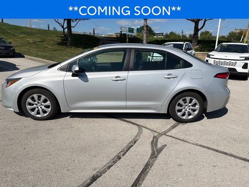Used 2024 Toyota Corolla LE FWD image 11