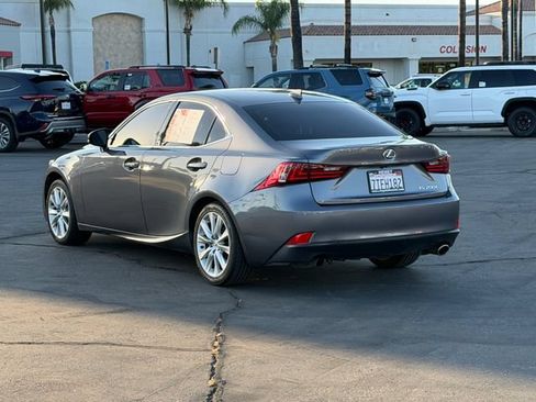 Used 2016 Lexus IS 200t RWD image 8