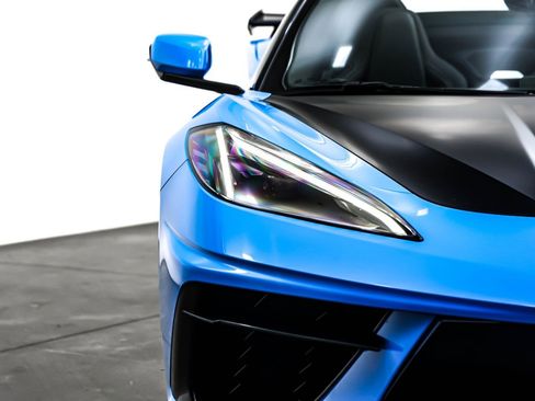 Used 2023 Chevrolet Corvette Stingray Convertible w/ Z51 Performance Package image 15