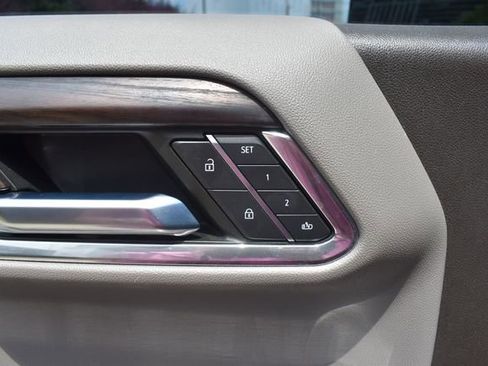 Used 2023 GMC Sierra 1500 SLT w/ SLT Premium Package AWD/4WD image 18