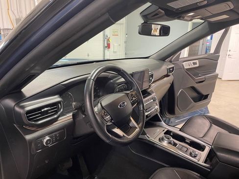 Used 2020 Ford Explorer Limited image 9