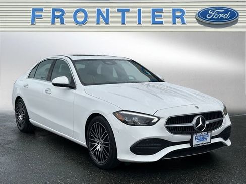 Used 2025 Mercedes-Benz C 300 4MATIC Sedan image 8
