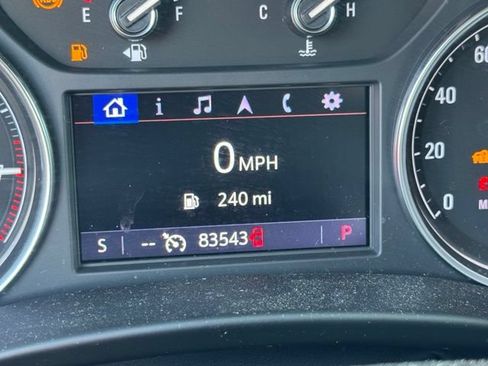 Used 2021 Buick Enclave Essence w/ Sound and Sites Package FWD image 5