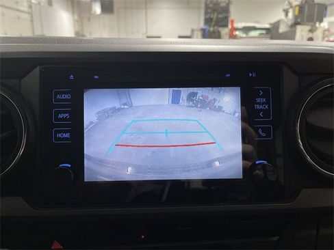 Used 2018 Toyota Tacoma SR5 image 27