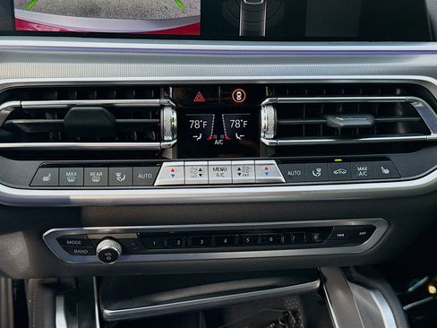 Used 2022 BMW X6 xDrive40i w/ Premium Package image 15