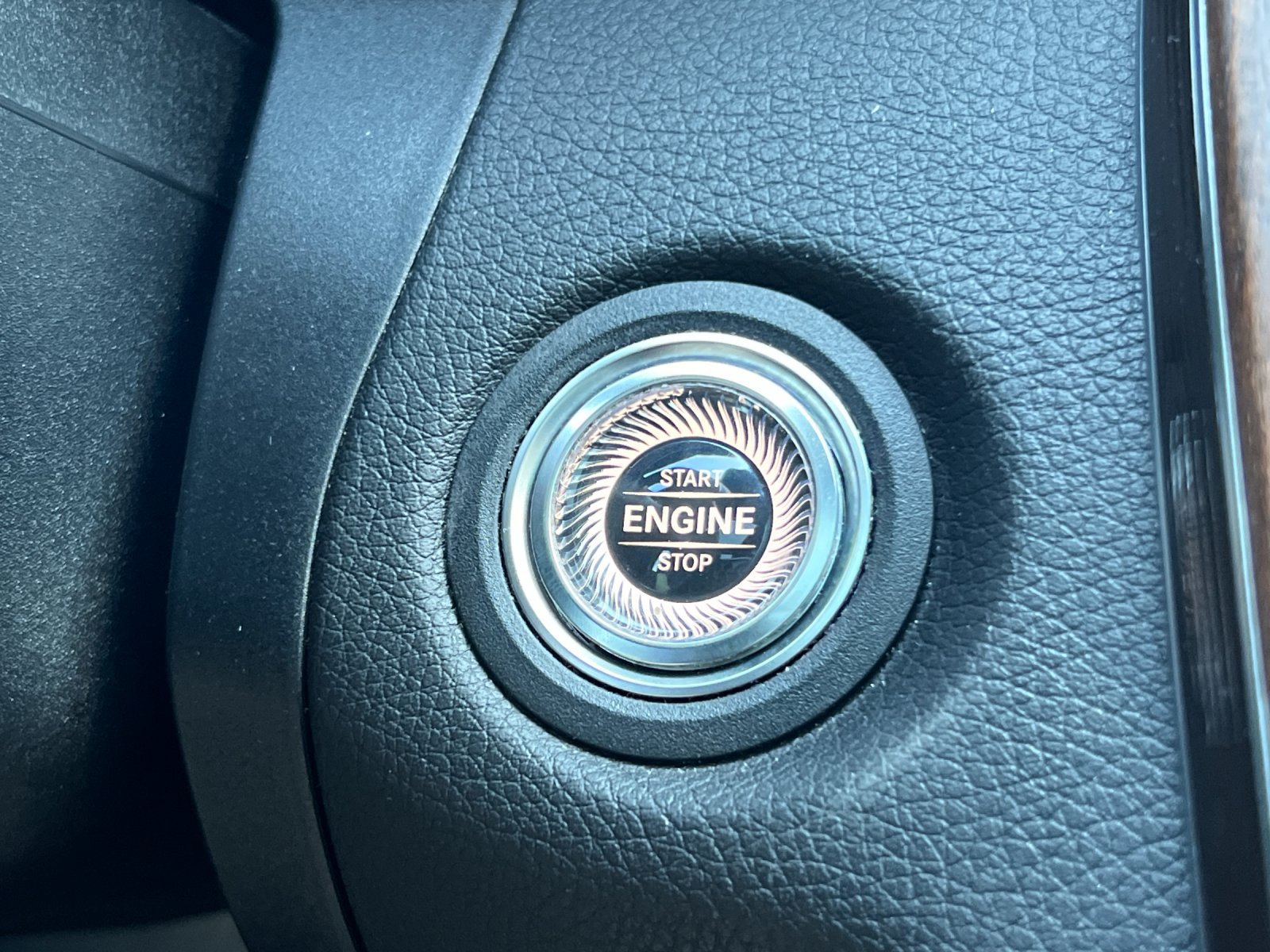 Certified 2019 Mercedes-Benz C 300 4MATIC Sedan image 20