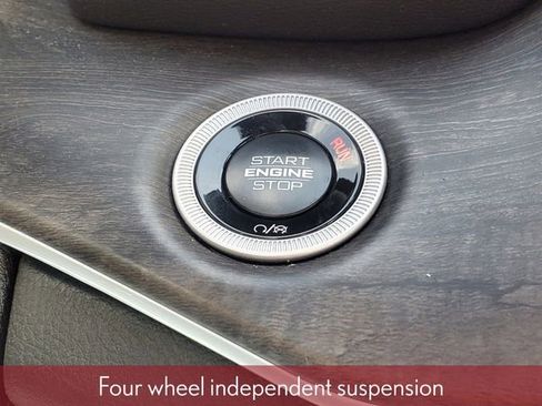 Used 2025 Jeep Grand Cherokee Limited w/ Black Appearance Package image 27