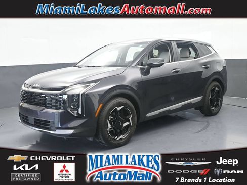 Used 2026 Kia Sportage EX FWD image 1