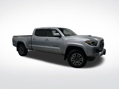 Used 2023 Toyota Tacoma TRD Sport w/ Technology Package image 38