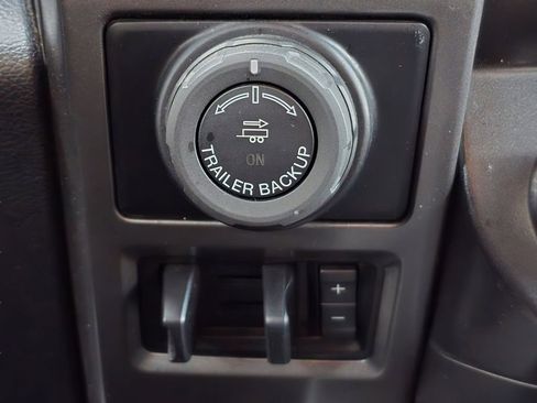 Used 2016 Ford F150 XLT w/ Equipment Group 302A Luxury image 9