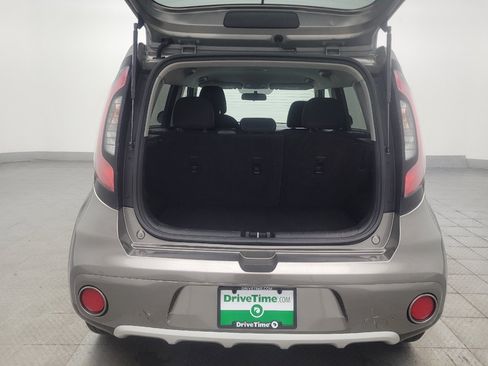 Used 2018 Kia Soul + FWD image 29