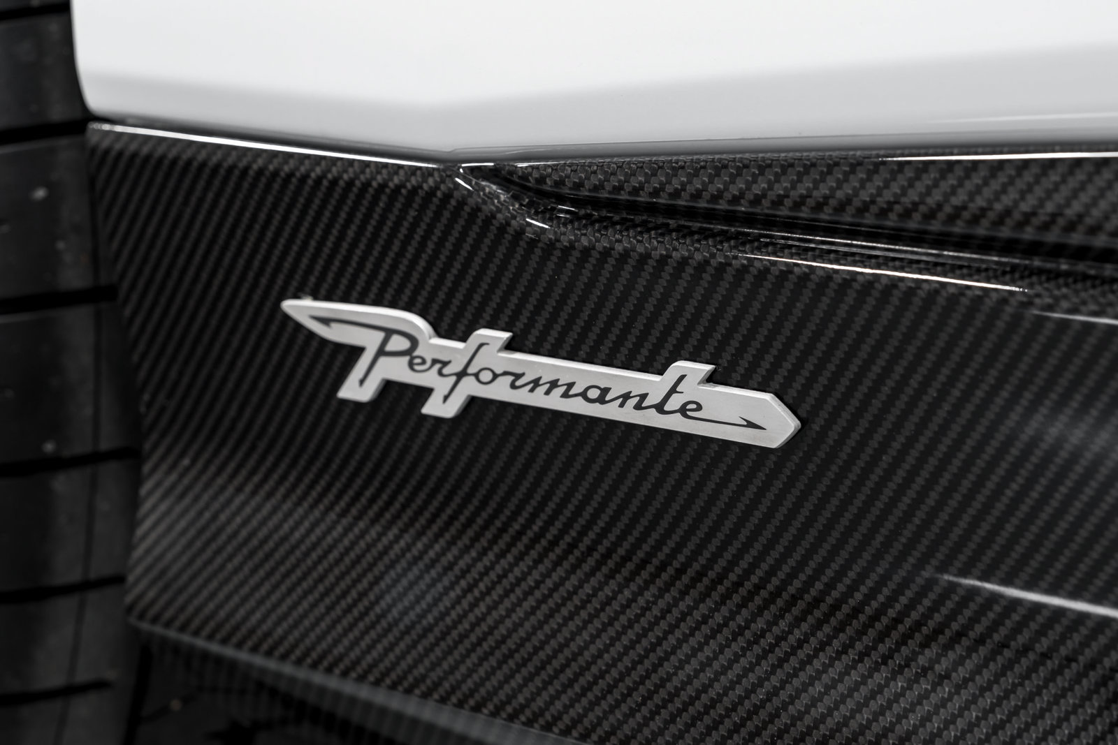 Used 2024 Lamborghini Urus Performante AWD/4WD image 56