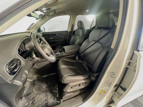 Used 2025 Honda Pilot EX-L image 10