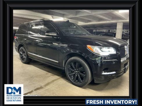 Used 2023 Lincoln Navigator Reserve AWD/4WD image 1