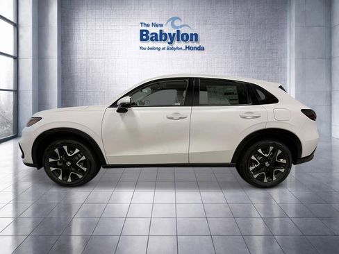 New 2026 Honda HR-V EX-L image 2