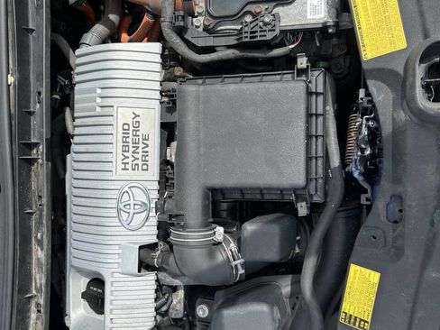 Used 2012 Toyota Prius Two image 13