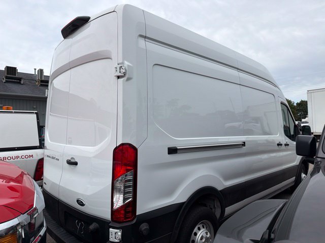 Used 2025 Ford Transit 250 148 High Roof AWD w/ Load Area Protection Package image 8