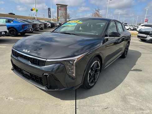 New 2026 Kia K4 GT-Line image 3