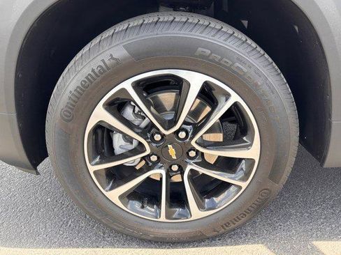 Used 2024 Chevrolet TrailBlazer LT w/ Convenience Package AWD/4WD image 10