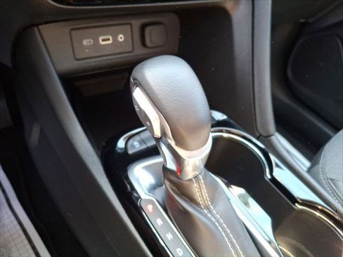 Used 2022 Buick Encore GX Preferred w/ Cold Weather Comfort Package image 12