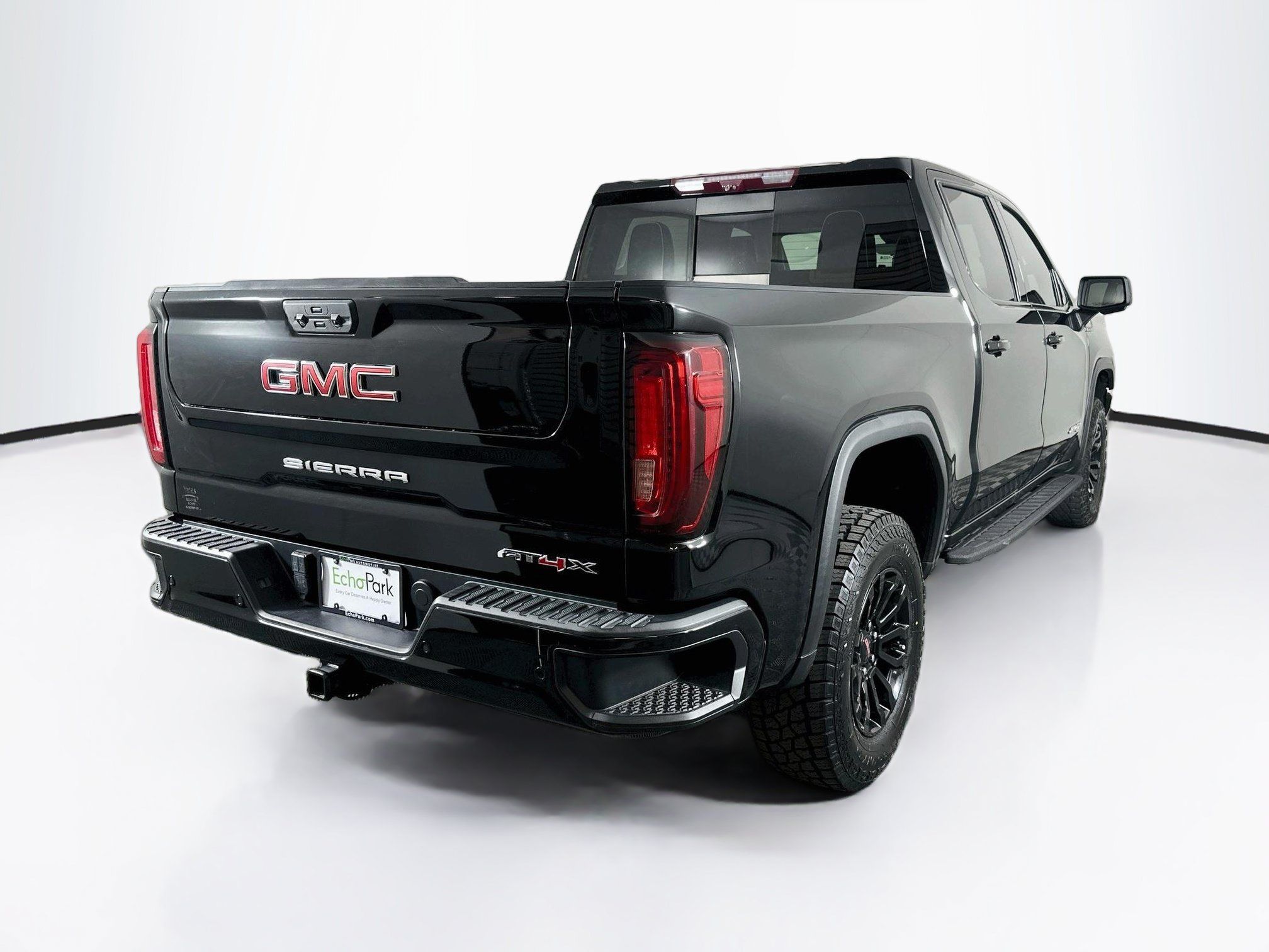 Used 2023 GMC Sierra 1500 AT4X AWD/4WD image 9