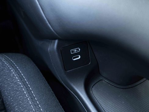 Used 2026 Honda HR-V LX image 29