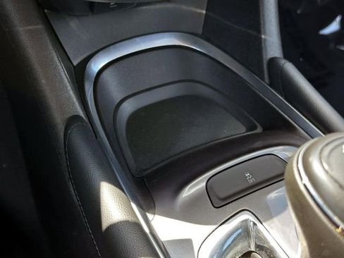 Used 2016 Chevrolet Malibu LT FWD image 25