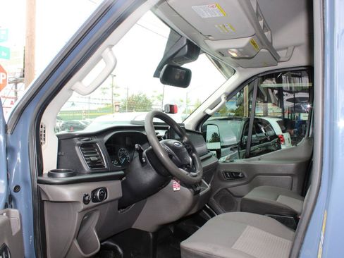 Used 2020 Ford Transit 250 148 High Roof Extended RWD image 12