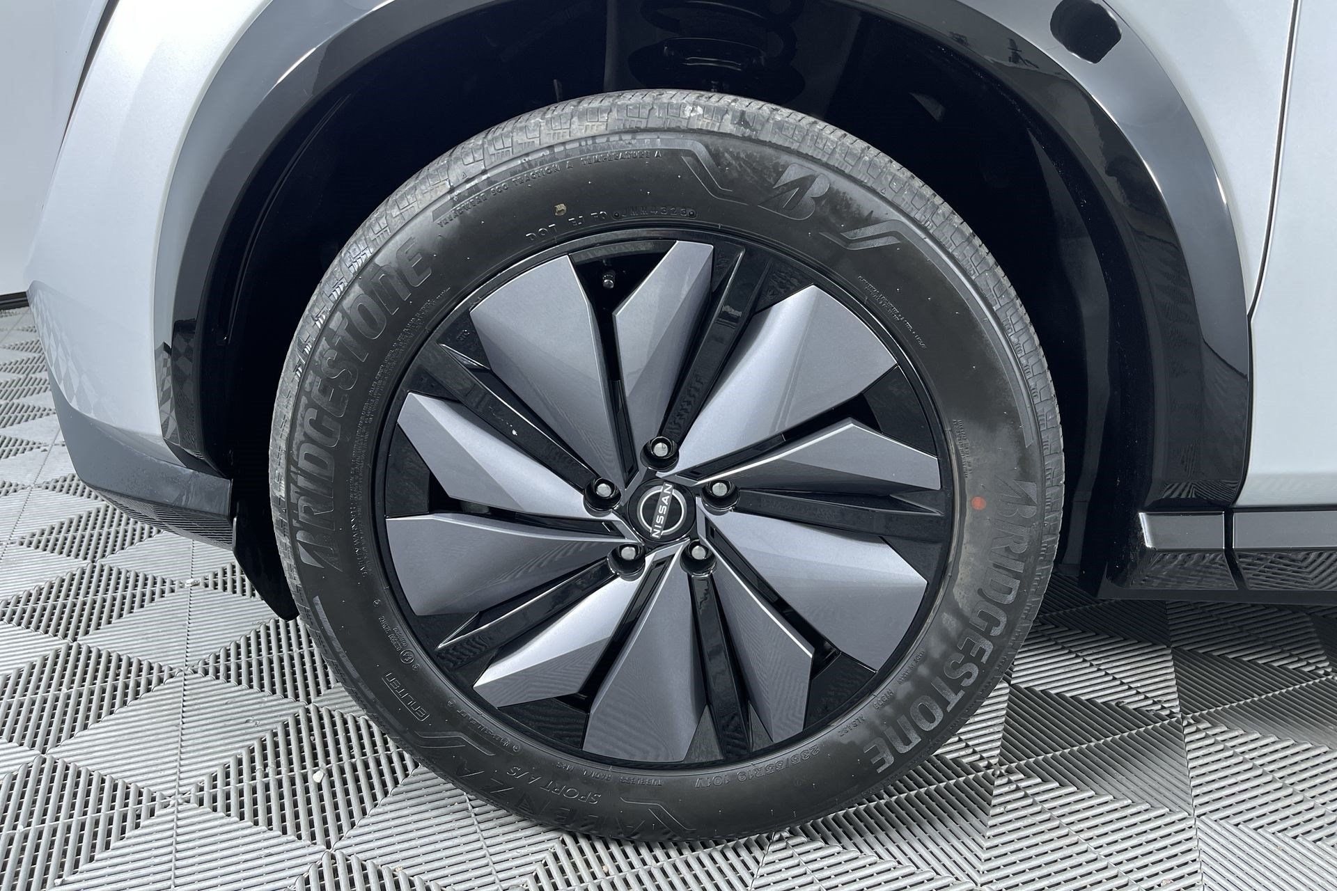 Certified 2024 Nissan Ariya AWD image 26