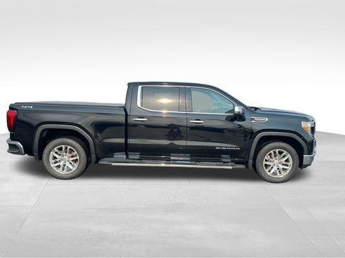 Used 2022 GMC Sierra 1500 SLT w/ SLT Convenience Package AWD/4WD image 3