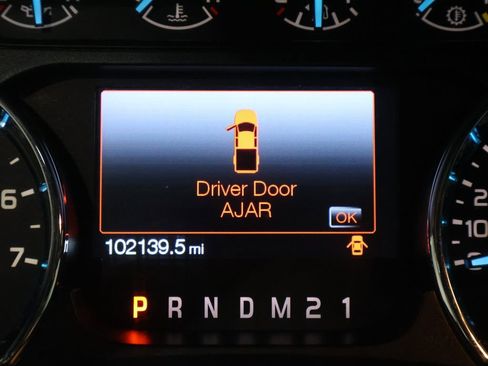 Used 2011 Ford F150 XLT w/ XLT Chrome Pkg image 34