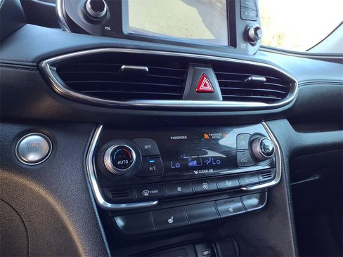 Used 2019 Hyundai Santa Fe SEL image 20