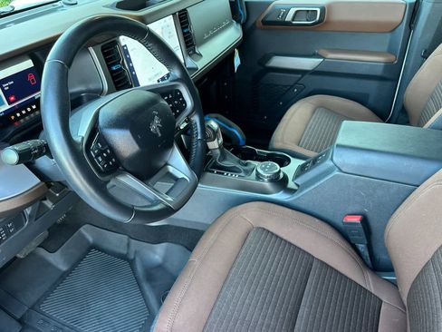 Used 2022 Ford Bronco Outer Banks image 11