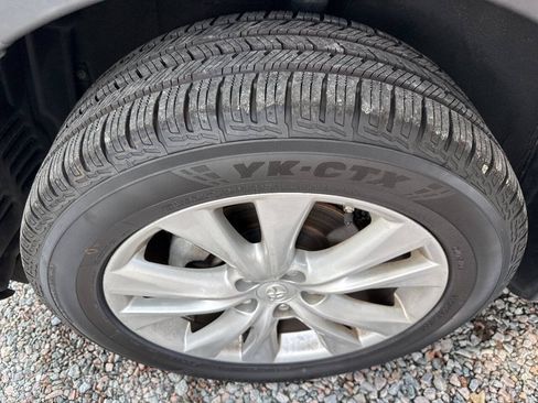 Used 2013 Toyota RAV4 Limited AWD/4WD image 24
