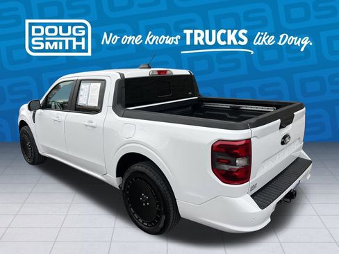 Used 2025 Ford Maverick Lobo image 4