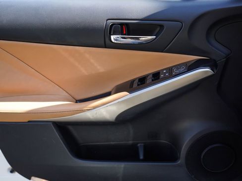 Used 2016 Lexus IS 200t w/ Premium Package image 38