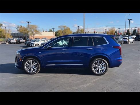 Certified 2024 Cadillac XT6 Premium Luxury w/ LPO, Floor Liner Package image 5