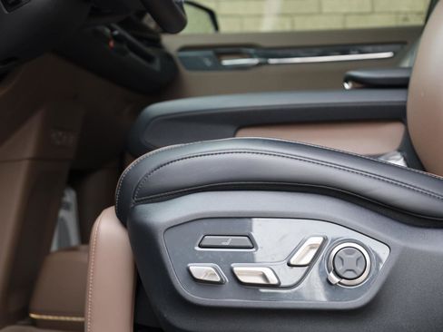 Used 2024 Kia EV9 GT-Line AWD/4WD image 18