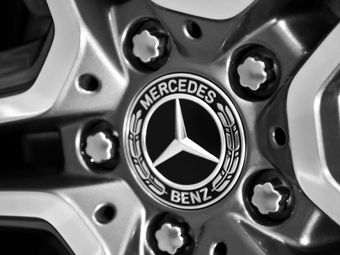 Used 2023 Mercedes-Benz GLE 450 4MATIC image 98