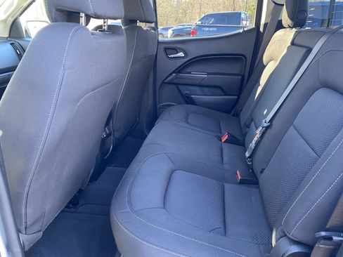 Used 2021 Chevrolet Colorado LT w/ LT Convenience Package image 17