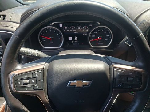 Used 2021 Chevrolet Silverado 1500 High Country w/ Technology Package AWD/4WD image 19