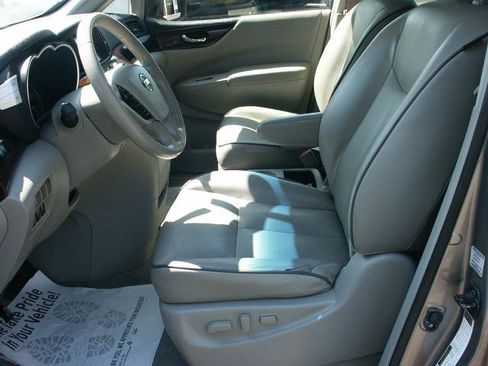 Used 2013 Nissan Quest SV w/ Leather Pkg FWD image 6