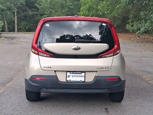 Used 2020 Kia Soul EX FWD image 4