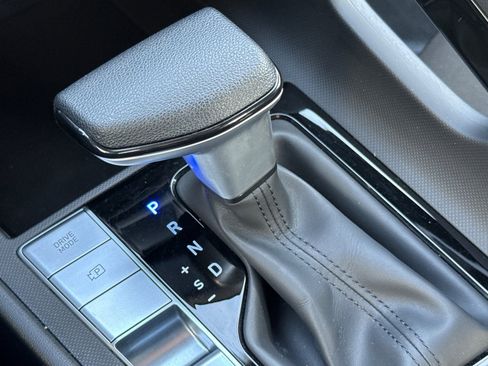 Certified 2025 Hyundai Elantra Blue image 23