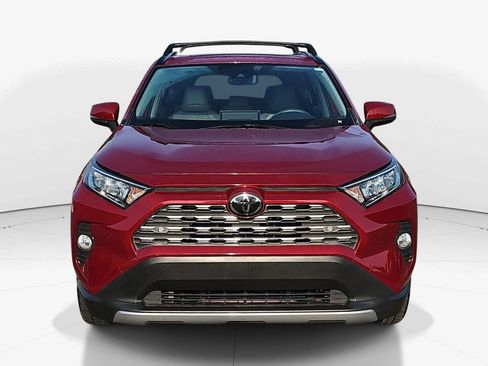 Used 2019 Toyota RAV4 Limited w/ Cold Weather Package FWD image 11