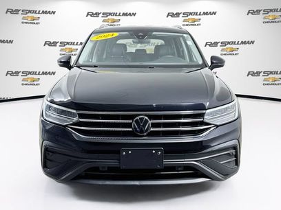 Used 2024 Volkswagen Tiguan SE